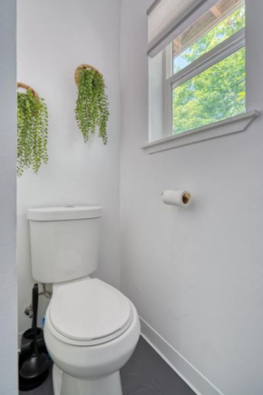 Stay Portland Collection - Forest Studio Oasis - Mile from Multnomah Village